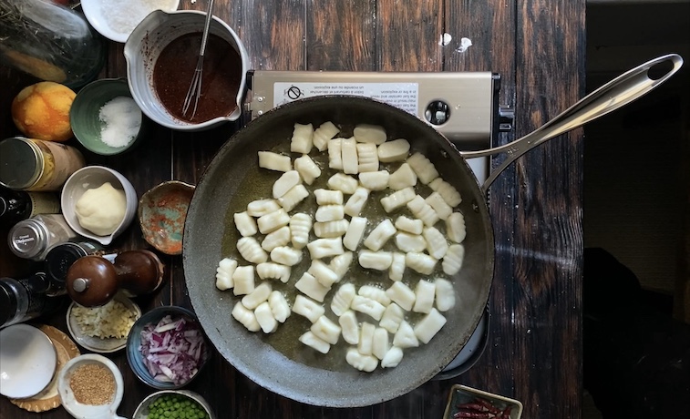 Gnocch-Bokki getting ready to cook