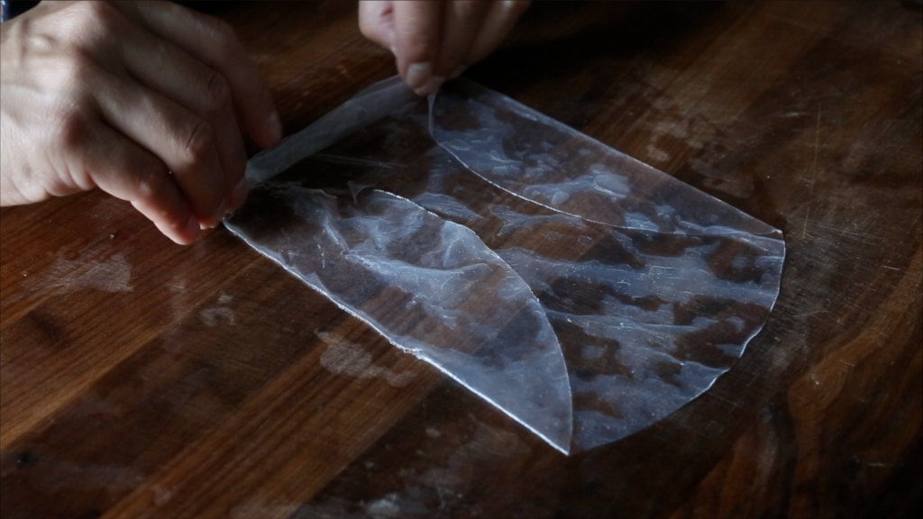 how to roll the rice paper