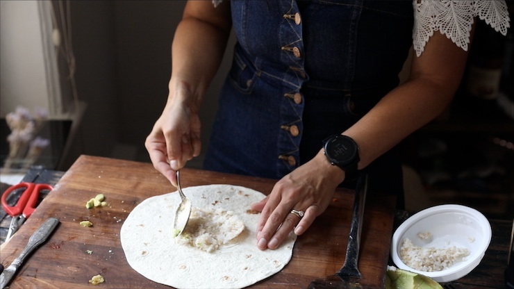 Adding very little rice.