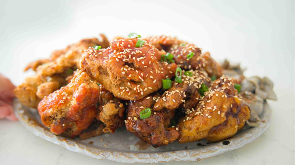 Beauty-shot-of-korean-vegan-fried-chicken