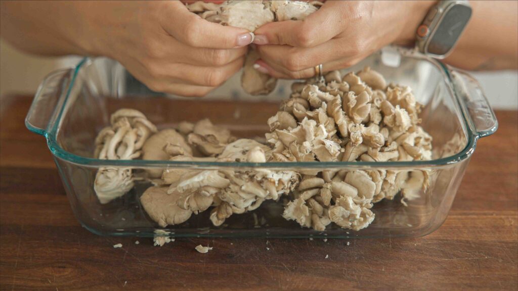 oyster-mushrooms-in-a-glass-tray-1