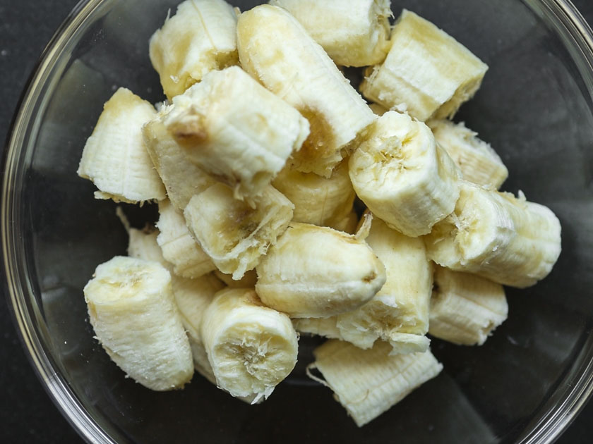 bowl-of-bananas-for-vegan-banana-bread