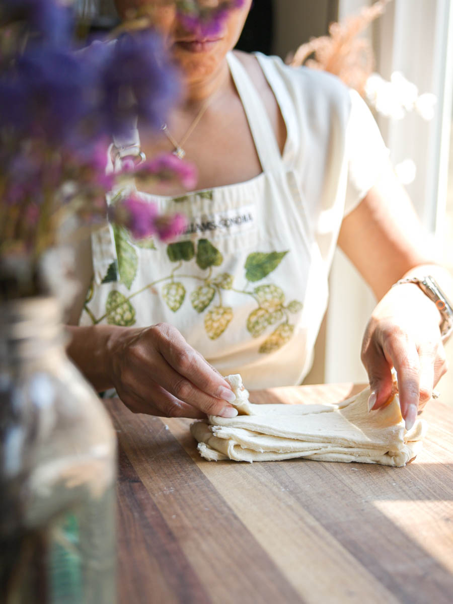 tacking-crescent-roll-dough