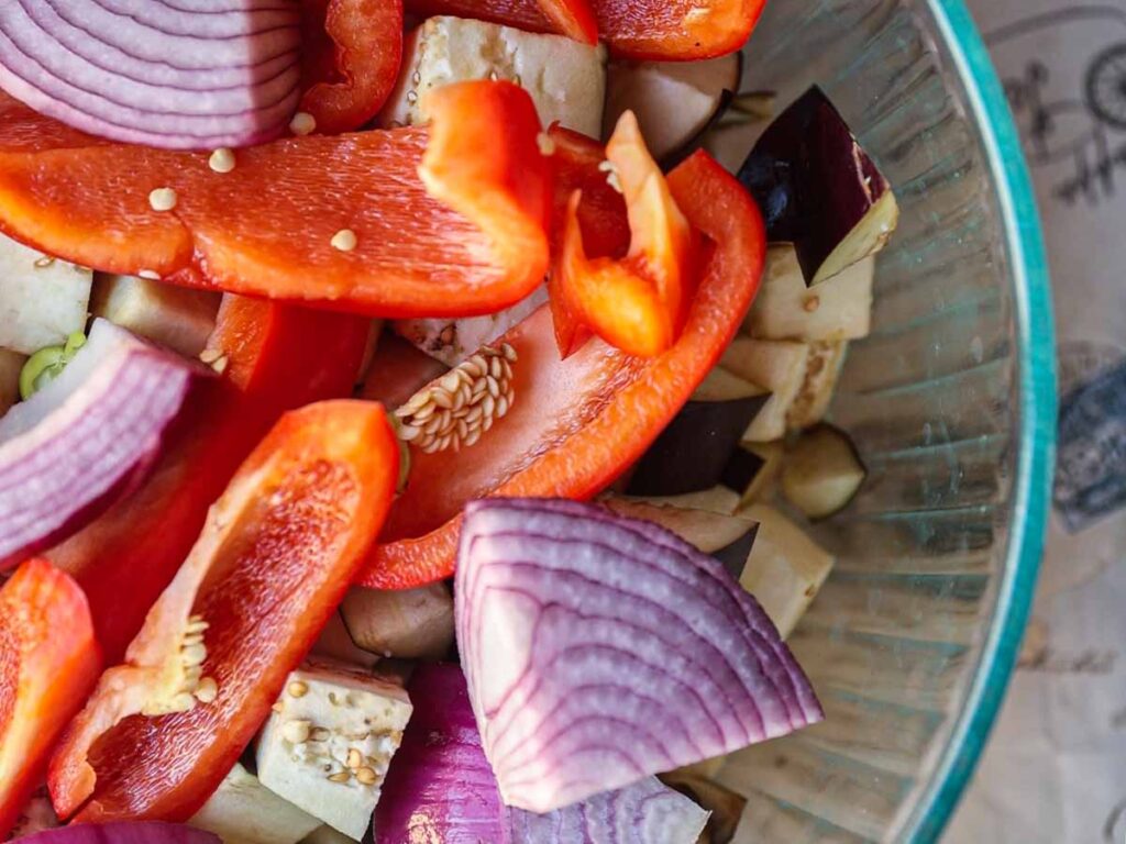 closeup-of-chopped-vegetables-in-bowl.j