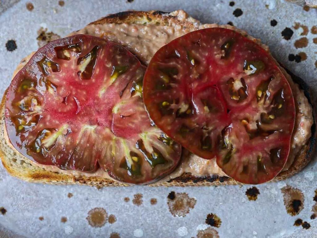 heirloom-tomatoes-on-toast.j