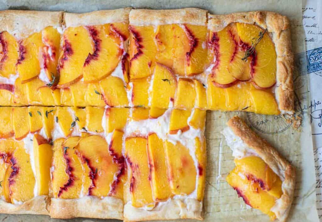 hero-shot-of-peach-galette-sliced