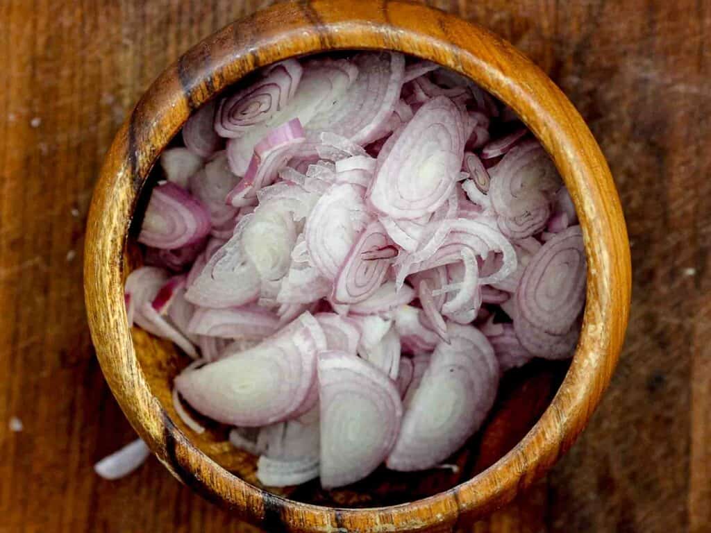 julienned shallots