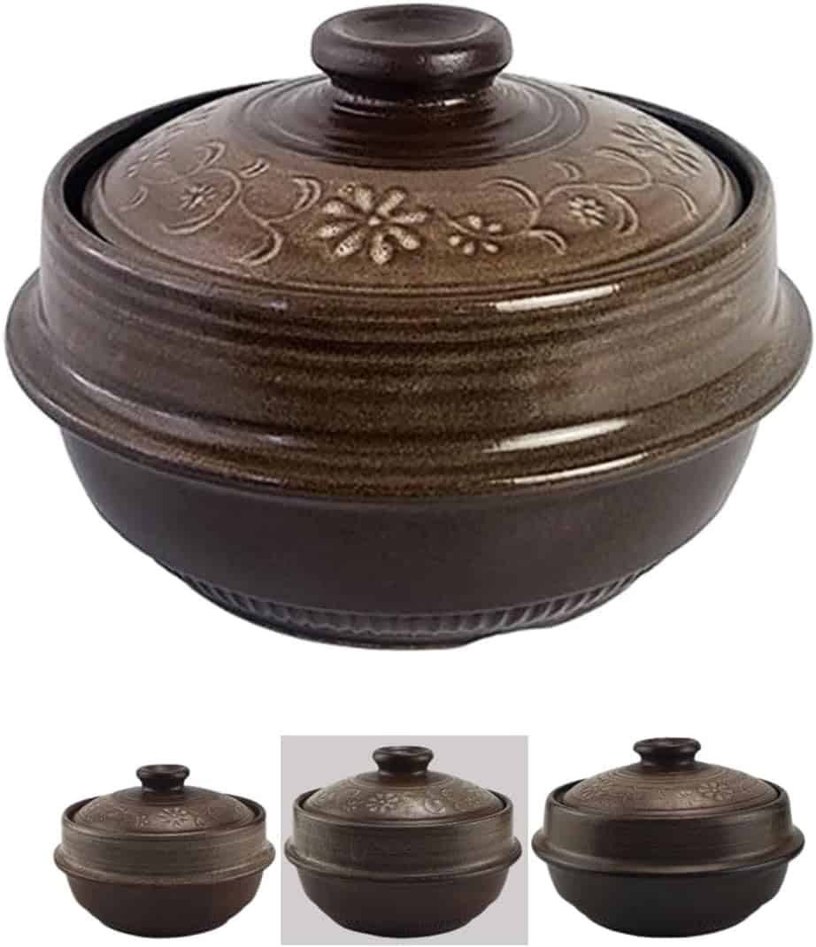 A set of brown ceramic casserole dishes with lids, featuring a floral pattern, perfect as a holiday gift. The main image shows a larger view, while smaller images below showcase the dish from different angles, ideal for preparing Korean vegan recipes.